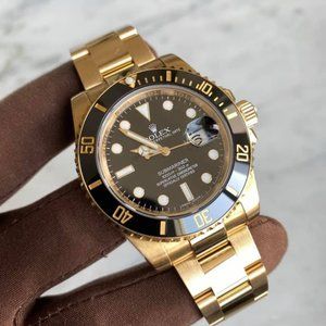 2015 Rolex Submariner Gold 116618LN